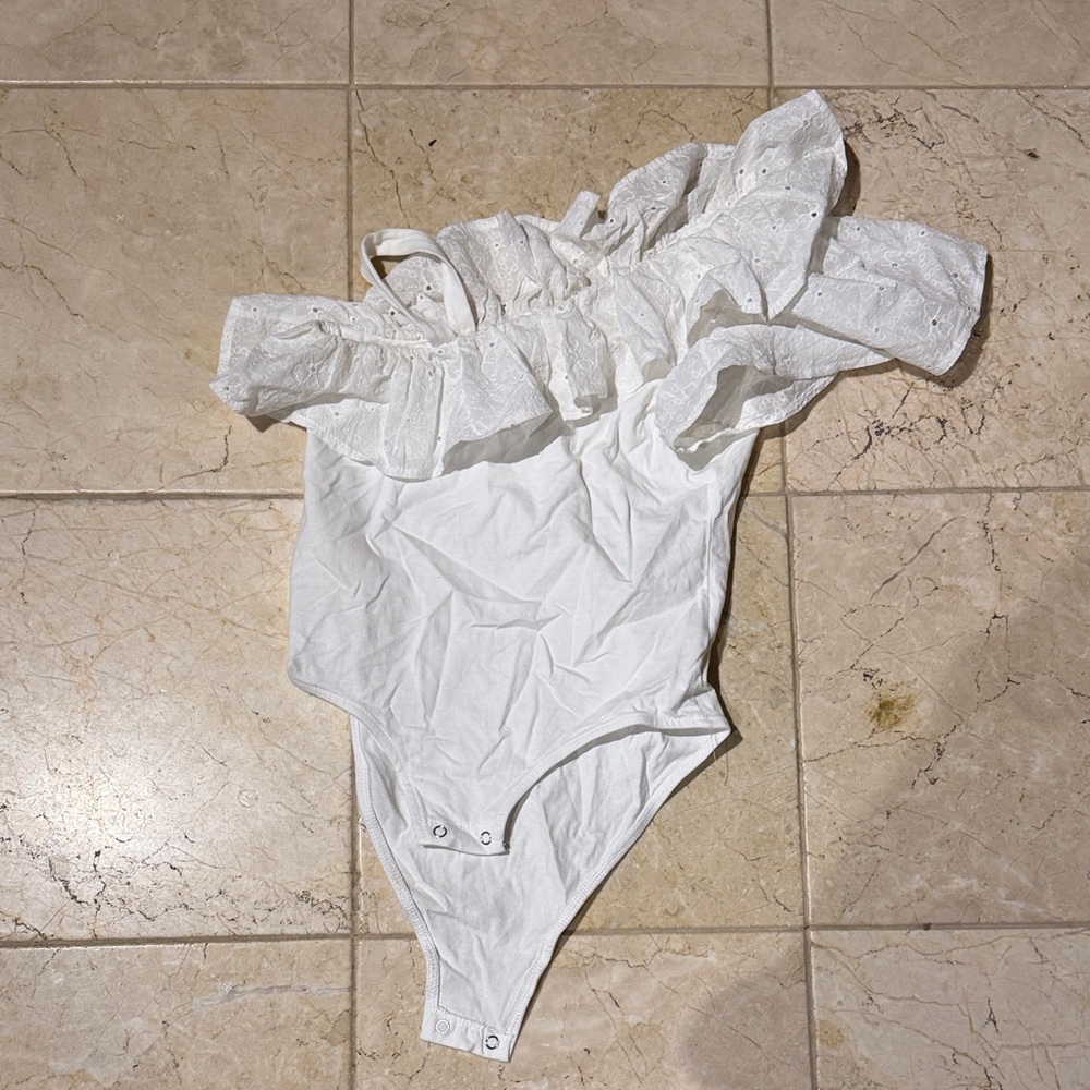 Zara White Eyelet Ruffle Bodysuit